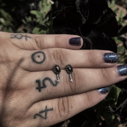 Triskaidekaphobia: Silver and Black Star Diopside Filigree Stud Earrings