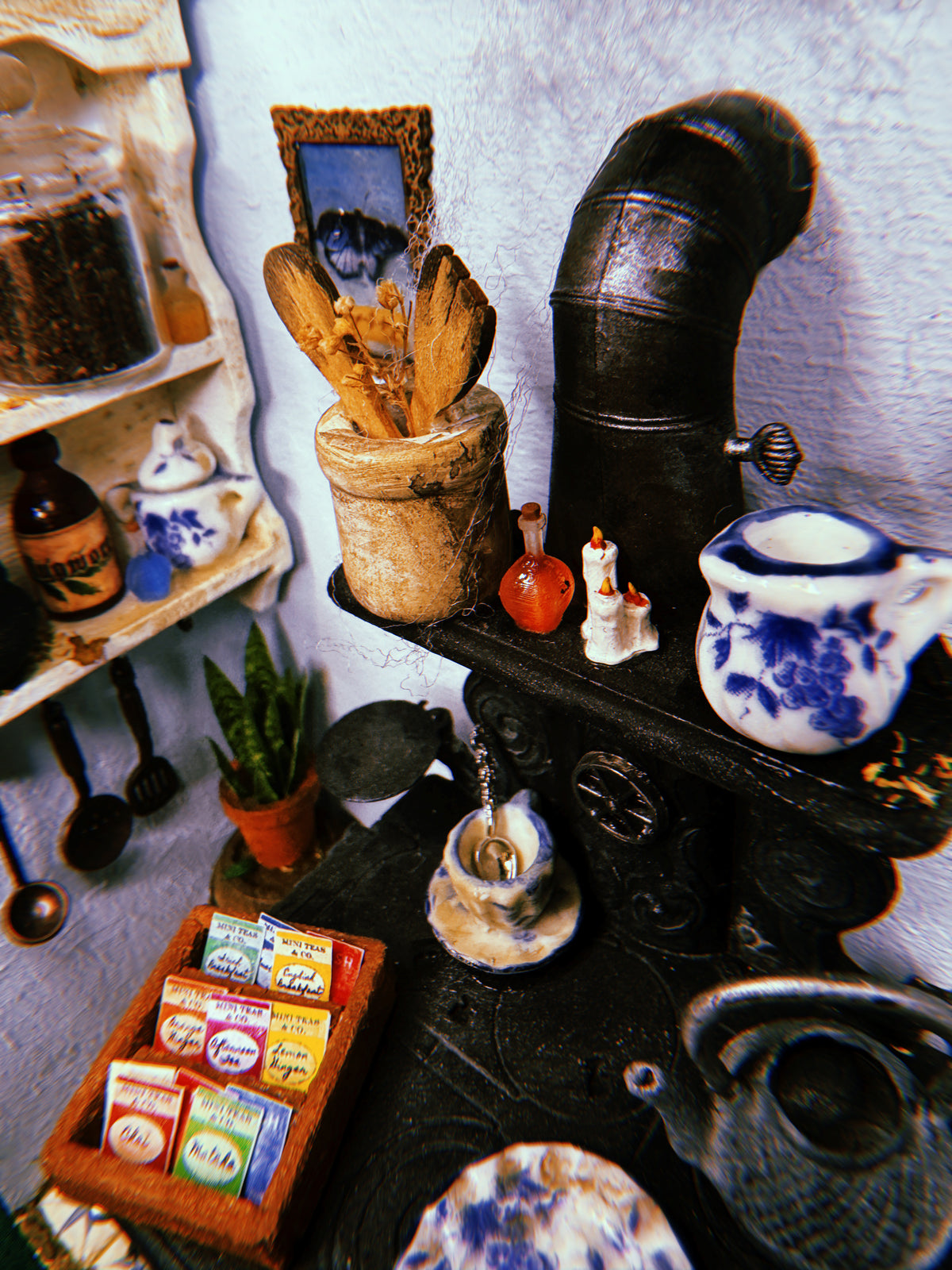 Kitchen Miniature (Depression)