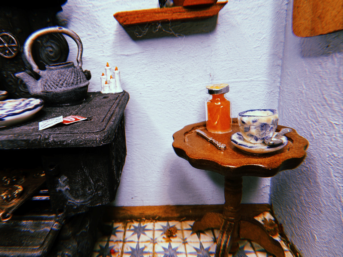 Kitchen Miniature (Depression)