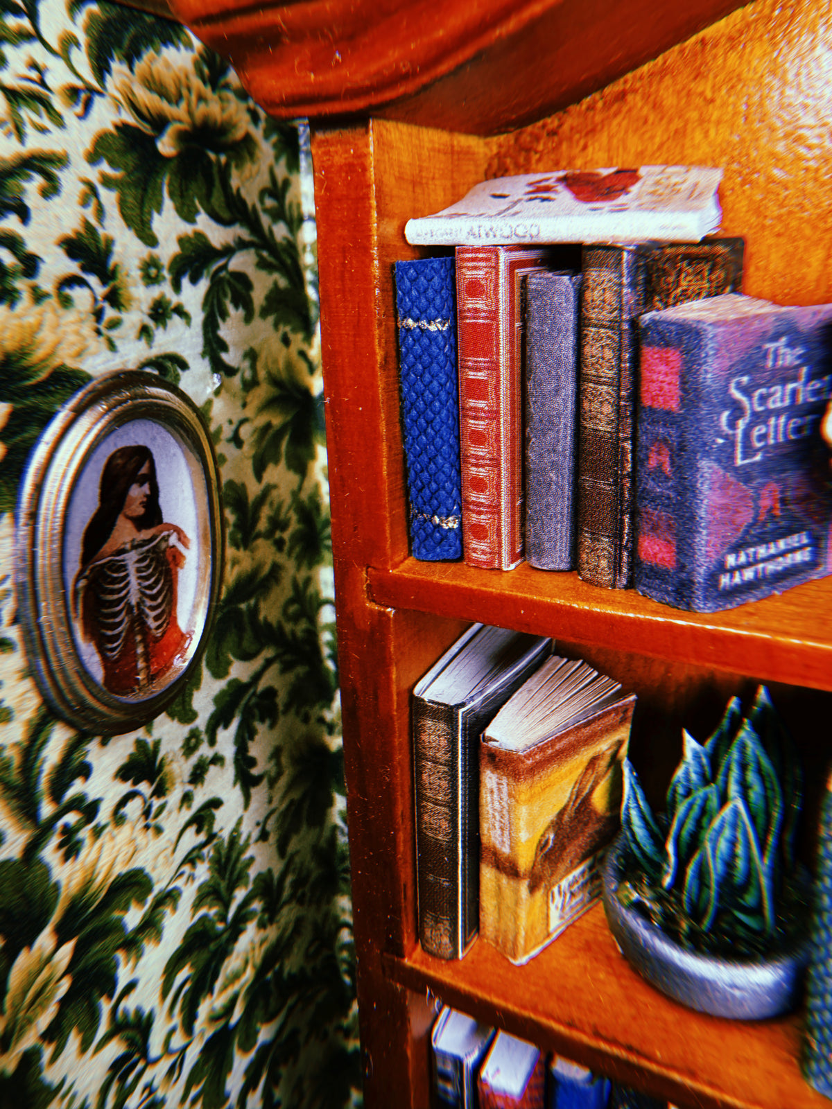 Library Miniature (Bargaining)