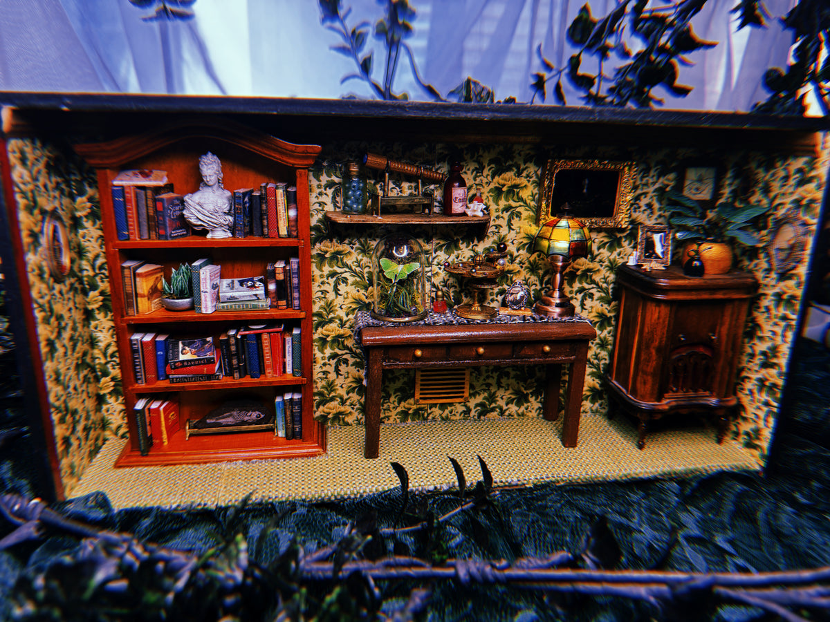 Library Miniature (Bargaining)